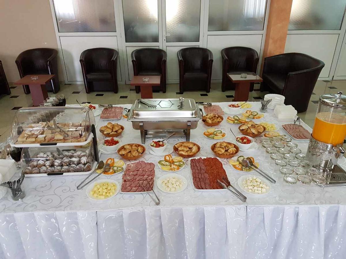 Hotel Feniks Požarevac Zewnętrze zdjęcie